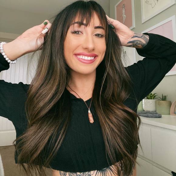 mollywarren99